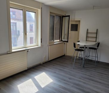 Location Appartement 1 pièce 24m² HAZEBROUCK 59190 - Photo 1
