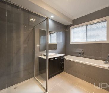 Four-Bedroom Beauty Close to Everything! - Photo 6