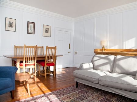 Advocates Close, Old Town, Edinburgh EH1 - Photo 3