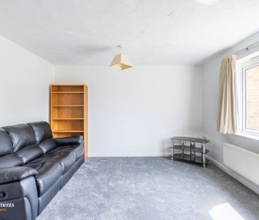 Creswell Place, Cawston, Rugby - Photo 2