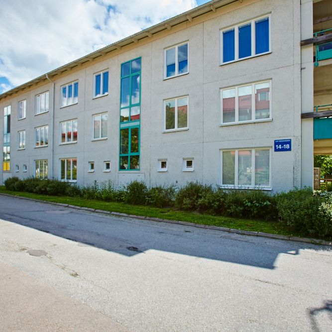 Loftbodsvägen 16 - Photo 1