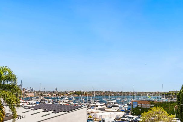 HARBOURSIDE 2 BEDROOM APARTMENT ELEGANCE IN DARLING POINT WITH HARBOUR VIEWS - Photo 1