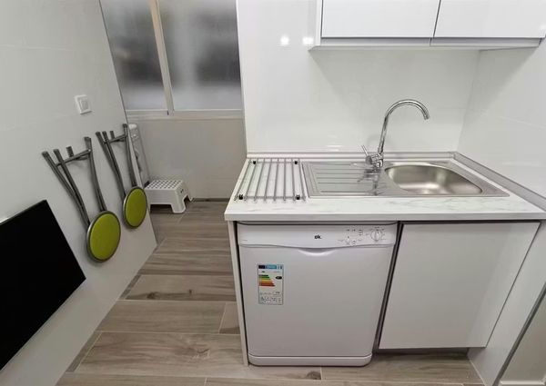 Calle Valencia, Getafe, Community of Madrid 28903