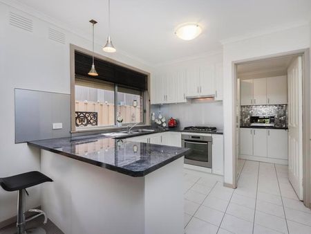 174 Sunshine Avenue, Kealba VIC 3021 - Photo 4