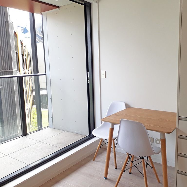 Near New One Bedroom Apartment in Central City - Photo 1