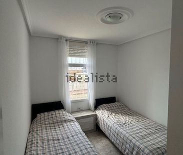 Alquiler de piso en Calle Rias Bajas, 3 - Photo 1