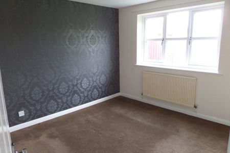 2 bedroom detached bungalow to rent - Photo 2