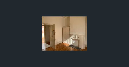 2 OR 3 BEDROOM VICTORIAN HOME - 7 - 8 Month Lease - Photo 3