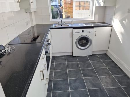 Room in a Shared House, Hendale Avenue, NW4 - Photo 2
