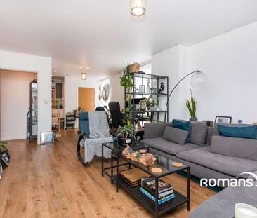 Grandview, Farnborough Road, Farnborough, GU14 - Photo 5