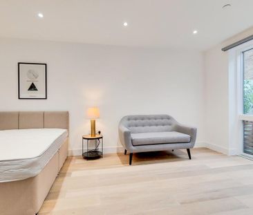 4 bedroom townhouse to rent - Photo 3