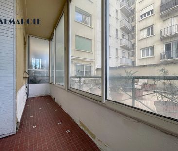 PERPIGNAN COURS PALMAROLE – T2 AVEC LOGGIA - Photo 3