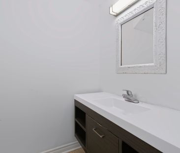 For Lease - 123 Rollins Drive Unit# 7, Belleville, Ontario - Photo 3