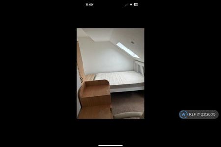 6 bedroom semi-detached house to rent - Photo 5
