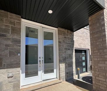 For Lease - 5678 Dorchester Road Unit# 60, Niagara Falls, Ontario - Photo 3