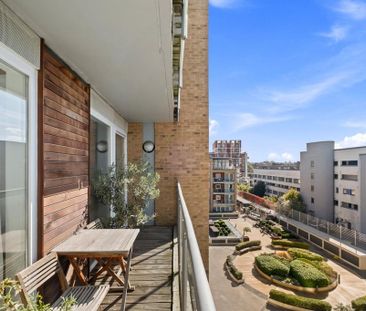 1 bedroom flat to rent - Photo 5