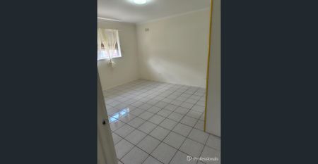 Neat 3-Bedroom Home - Only Steps from Alfrieda Street Amenities - Photo 4