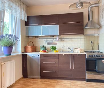 Dobra lokalizacja, balkon, parking w cenie - Zdjęcie 2