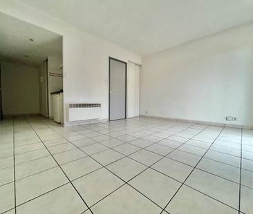 Location Appartement 1 pièce 26m² TOULOUSE 31400 - Photo 2