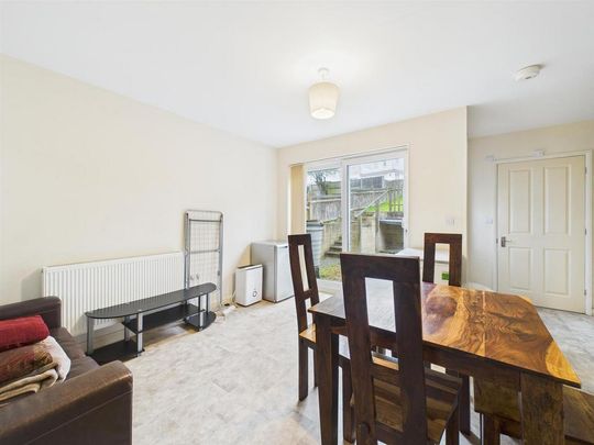 4 bedroom house to rent - Photo 1