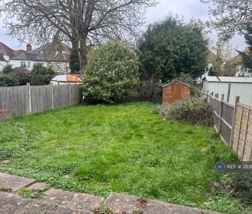 Studio to rent - Photo 5