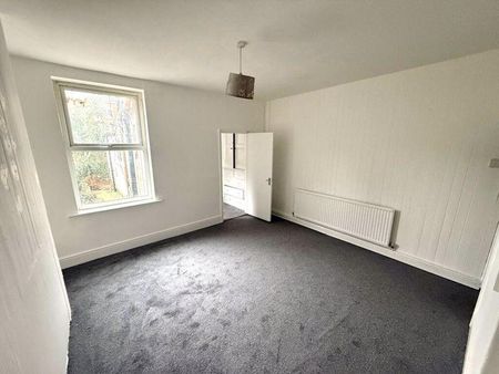 4 bedroom terraced house to rent - Photo 5