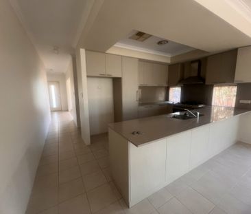 Beautifully Presented, Low-Maintenance Home in a Convenient Location - Photo 1