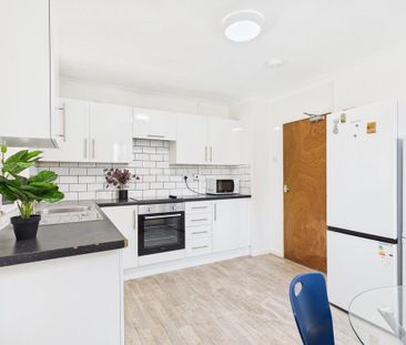 1 bedroom in a house share to rent - Photo 6