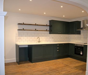 3 Bed Flat, Forest Road West, NG7 - Photo 6