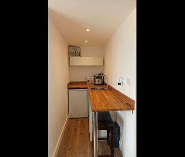 Studio Flat, St Davids Place, NW4 - Photo 6
