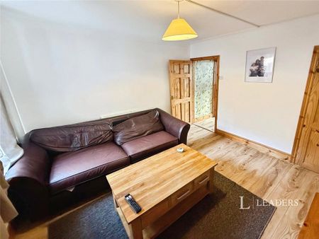 2 bedroom terraced house to rent - Photo 2