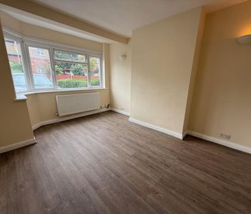 2 bedroom semi-detached house to rent - Photo 3