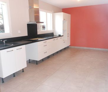 Location Maison 5 pièces 139m² - Photo 3