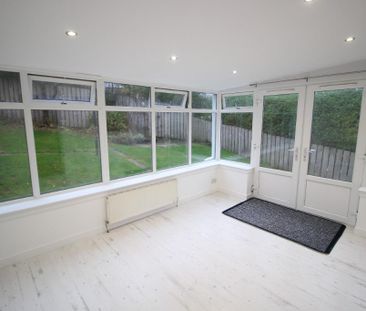 2 bedroom end of terrace house to rent - Photo 4