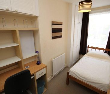 5 bedroom semi-detached house to rent - Photo 6