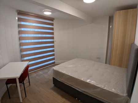 2 bedroom flat to rent - Photo 4