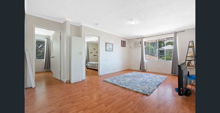 Convenience at Your Doorstep - Photo 3