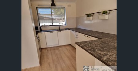 Close to Everything - Photo 4