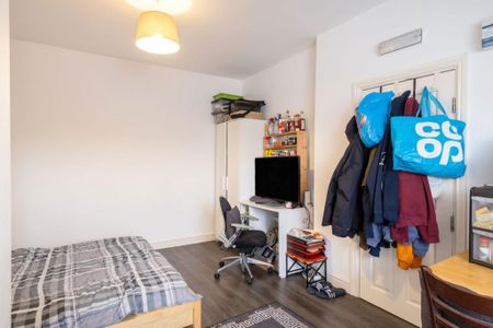 Market Street, Loughborough - Photo 3