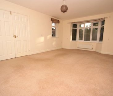 4 bedroom detached house to rent - Photo 4