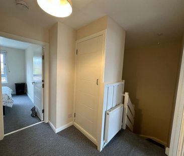 3 bedroom flat to rent - Photo 6