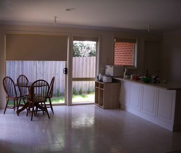 4-bedroom shared house, Bennett Street - Photo 3