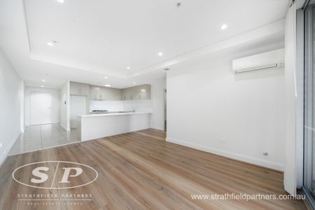 Modern Apartment With Great Views - Photo 5