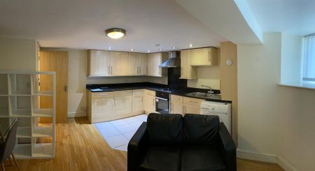 2 bedroom apartment to rent - Photo 2