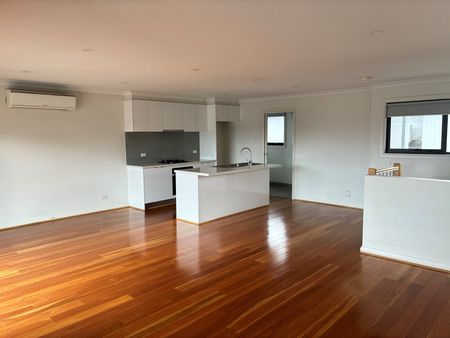 9A Vautier Place, South Morang VIC 3752 - Photo 5