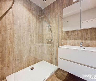 Rustig gelegen recent appartement met parking - Photo 5