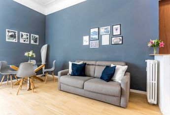 Spacious and bright single room in Piazza Monte Titano