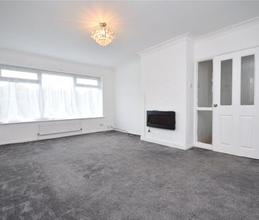 35, Spring Valley Crescent, Bramley, Leeds, LS13 4RL - Photo 2
