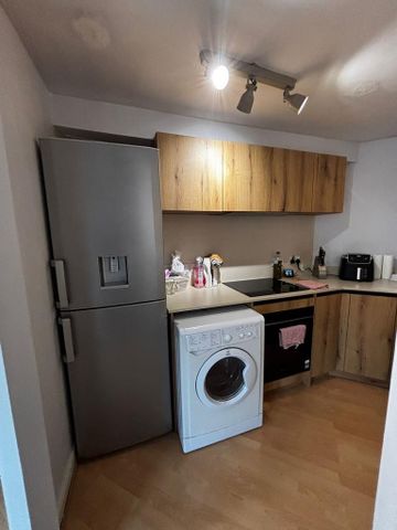 2 bedroom flat to rent - Photo 5