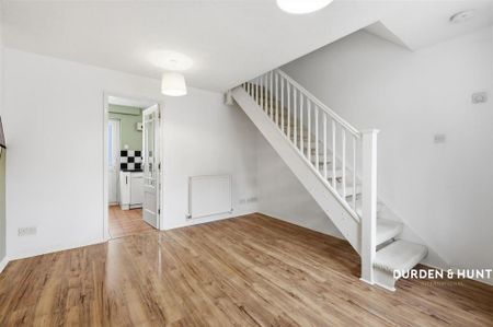 2 bedroom terraced house to rent - Photo 4